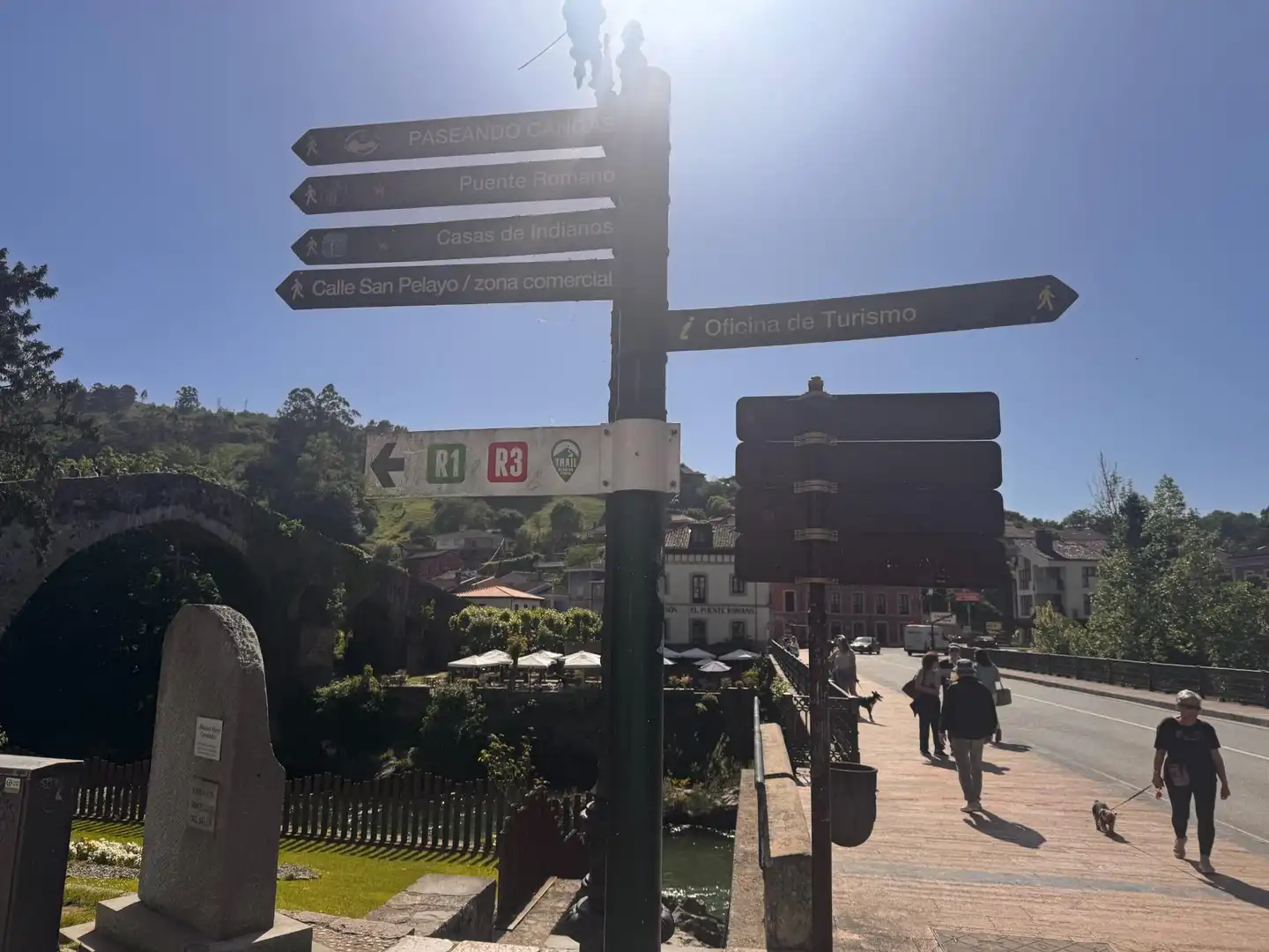 Vista exterior de Piso en venta en Cangas de Onís