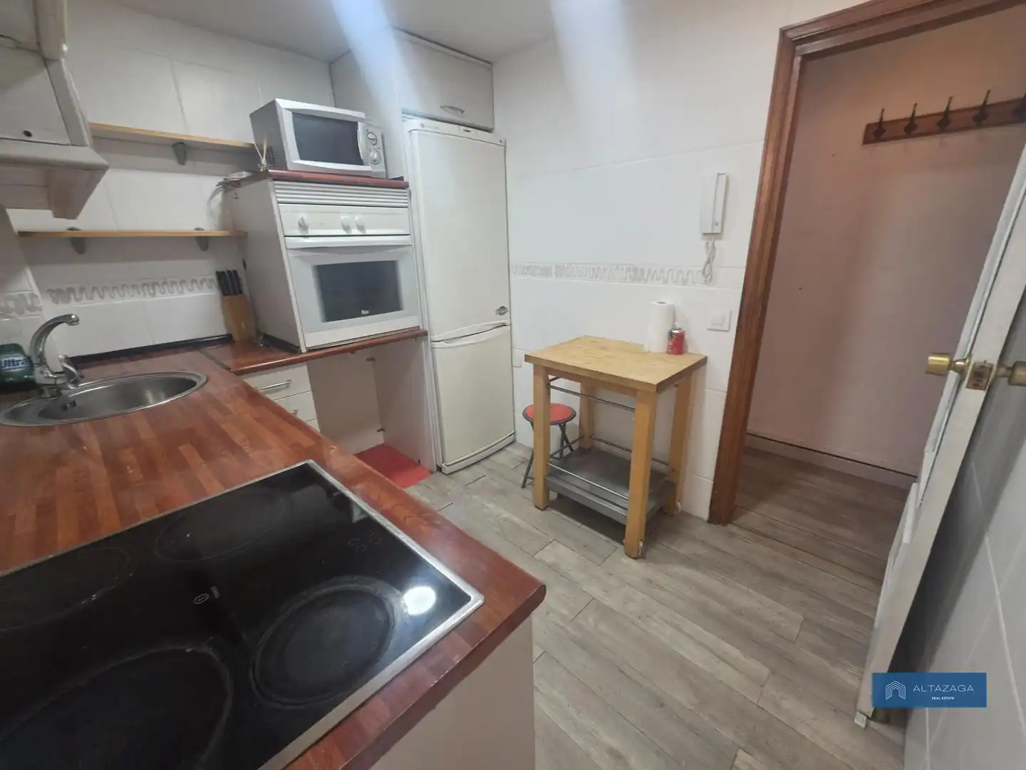 Küche von Wohnung zum Verkauf in San Sebastián de los Reyes mit Klimaanlage, Heizung und Terrasse