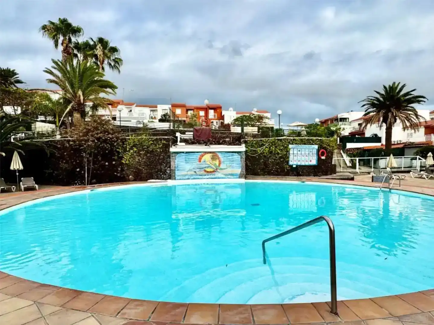 Piscina de Pis en venda en San Bartolomé de Tirajana amb Aire condicionat, Jardí privat i Traster