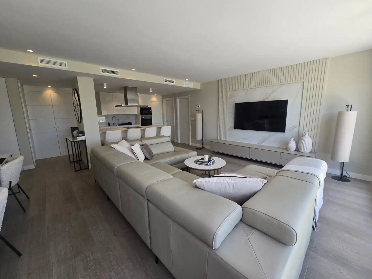 Living room of Flat for sale in Mijas  with Air Conditioner, Heating and Terrace
