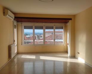 Living room of Flat to rent in Manresa  with Heating, Oven and Balcony