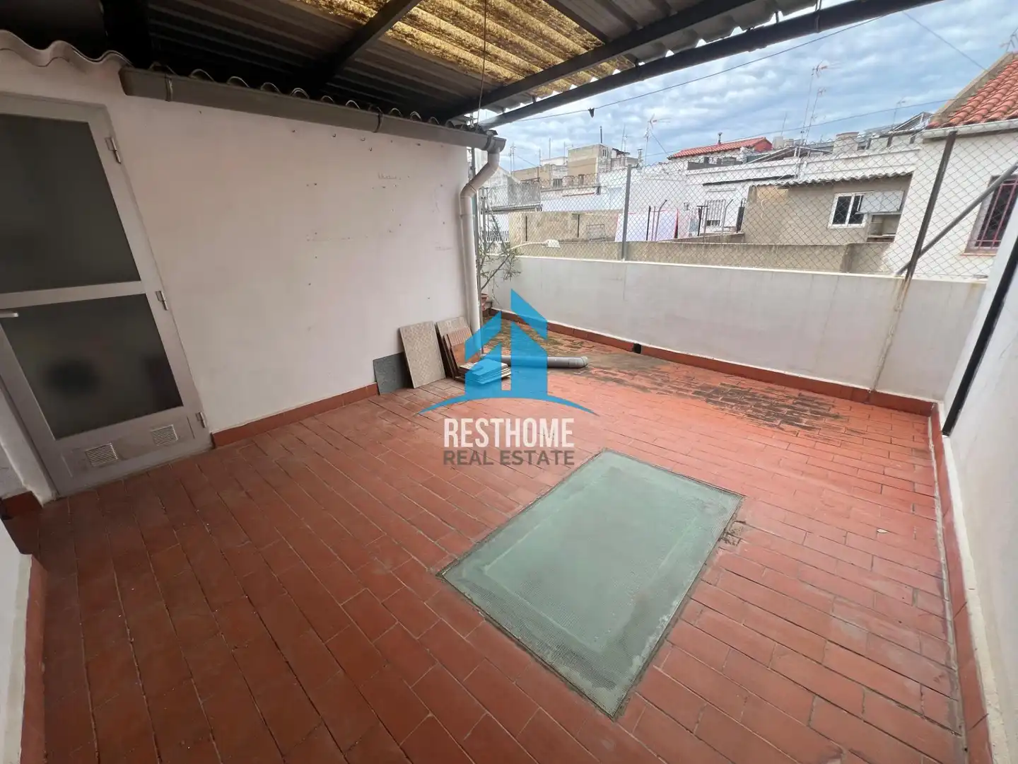 Vista exterior de Casa adosada en venda en Albalat de la Ribera amb Terrassa