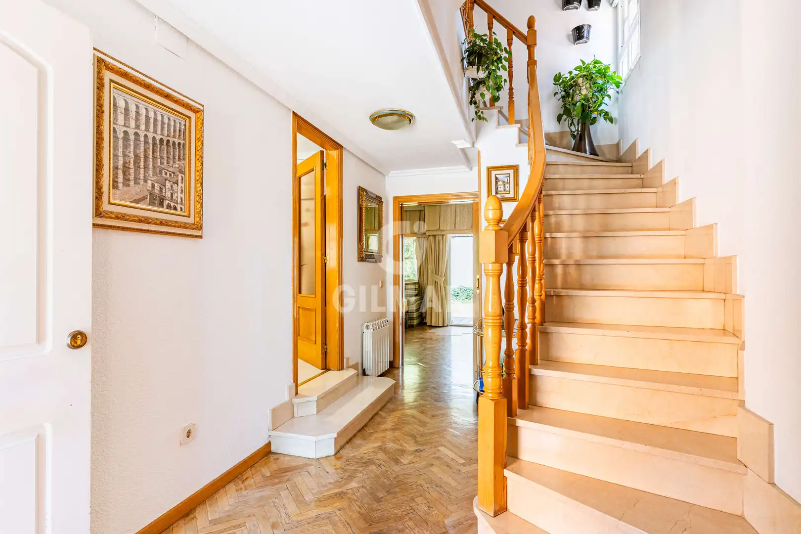 Casa adosada en venta en Madrid con Calefacción y Jardín privado