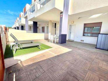 Casa amb balcó de lloguer a Mil Palmeras