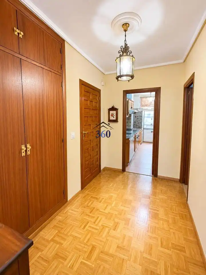 Vista exterior de Piso en venta en Cáceres con Aire acondicionado, Terraza y Amueblado