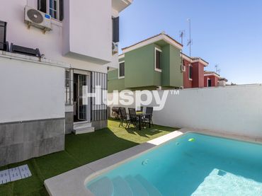 Maison jumelée avec piscine à vendre à Calle Rafael