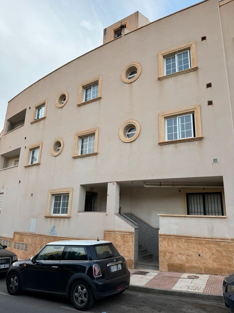 Exterior view of Flat for sale in Roquetas de Mar  with Terrace, Balcony and Community pool