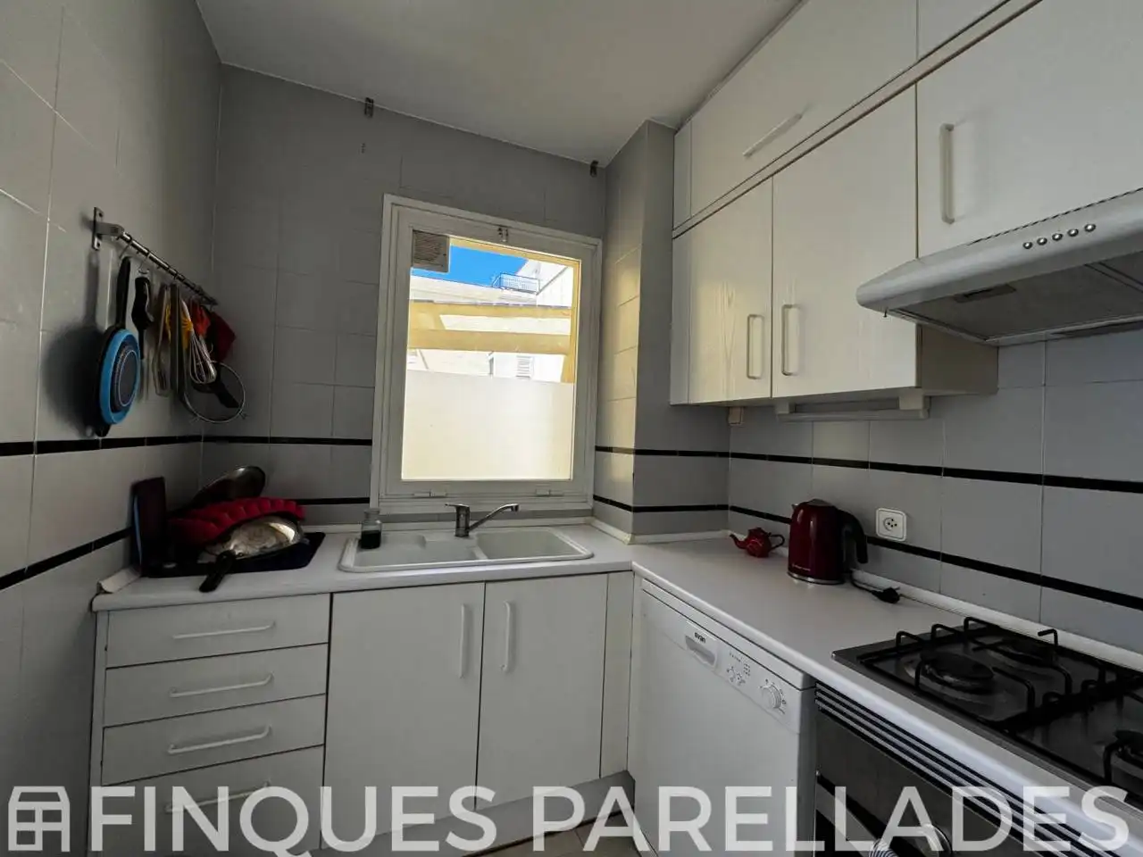 Kitchen of Attic for sale in Sitges  with Air Conditioner, Heating and Parquet flooring