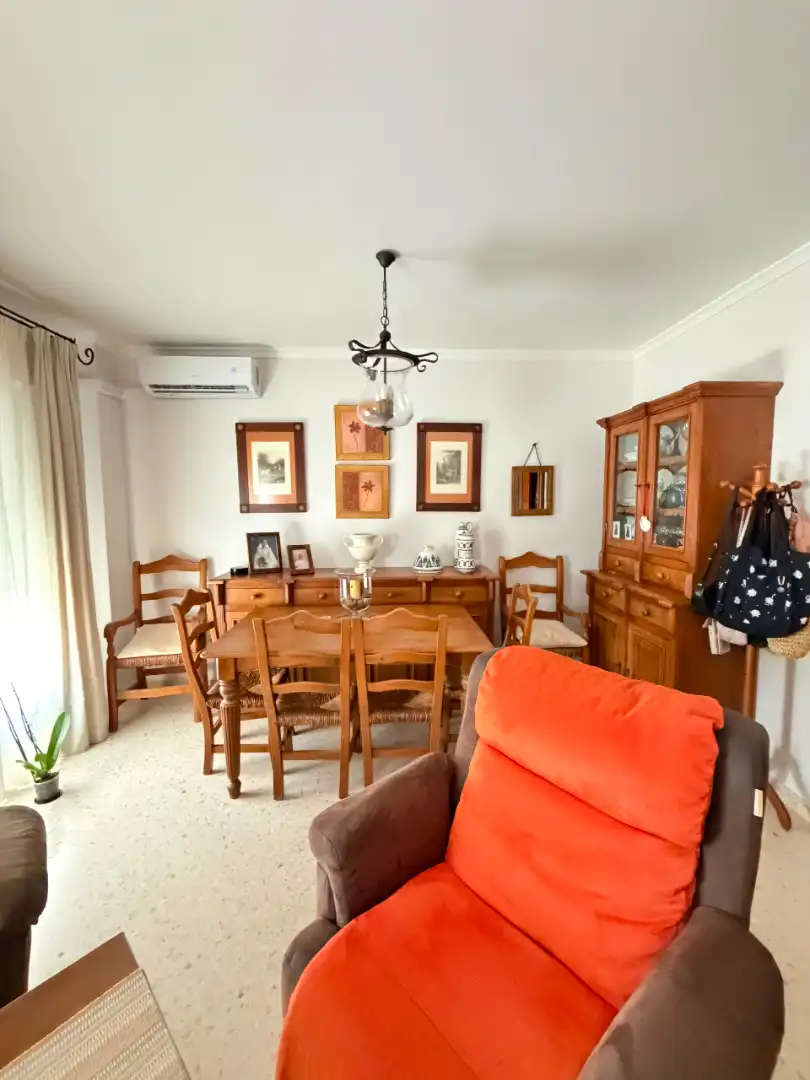 Dining room of Flat for sale in Lebrija  with Air Conditioner and Oven