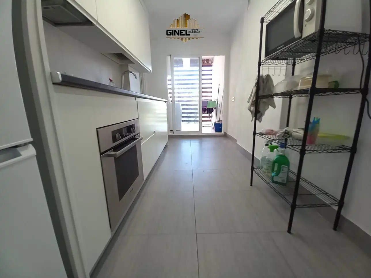 Cuina de Pis de lloguer en Jaén amb Aire condicionat i Balcó