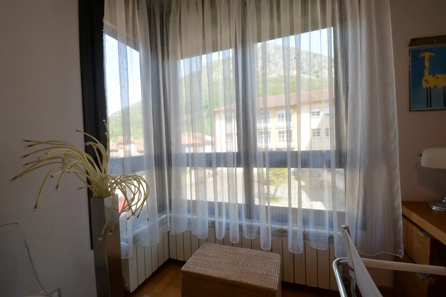 Habitación de Casa adosada en venta en Morcín con Calefacción, Jardín privado y Terraza