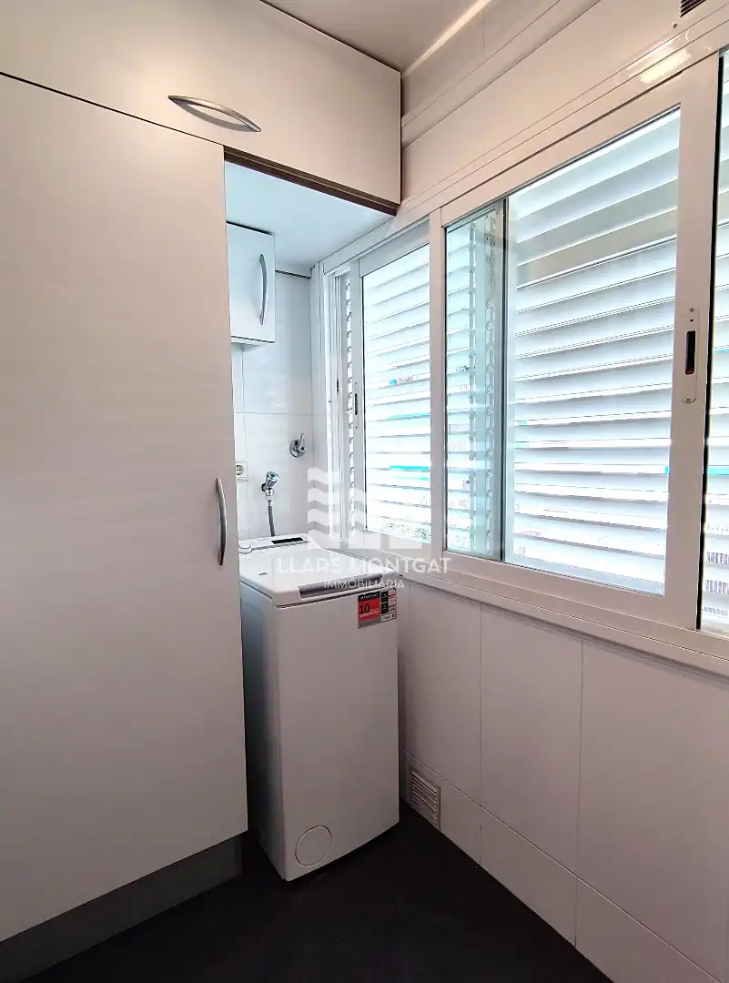 Bedroom of Attic for sale in Montgat  with Heating, Parquet flooring and Terrace