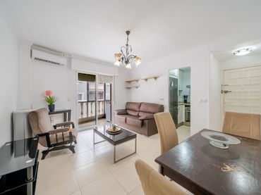 Flat with balcony for sale in Calle Virgen de la Paloma