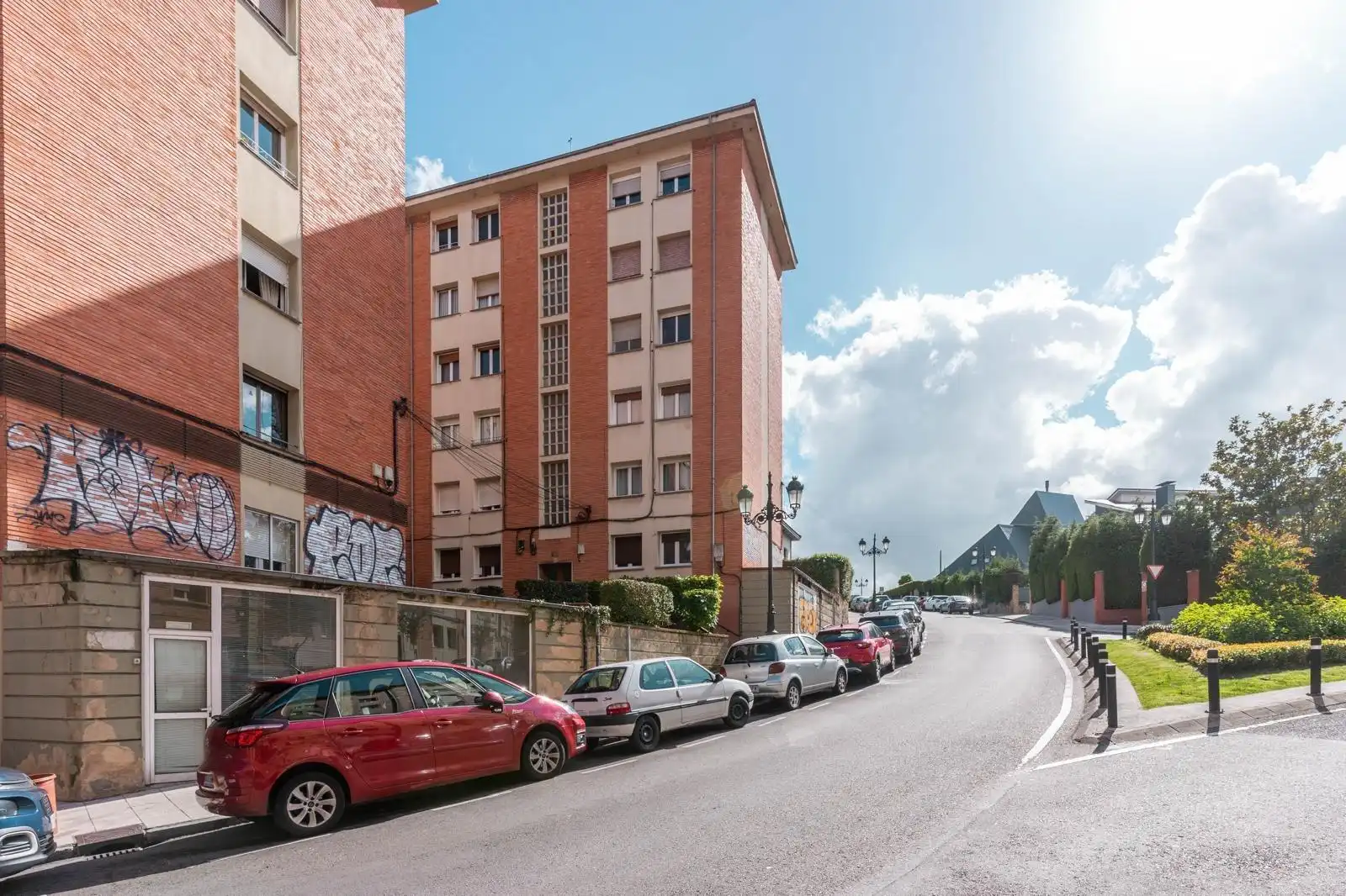 Vista exterior de Apartament en venda en Oviedo  amb Calefacció i Moblat
