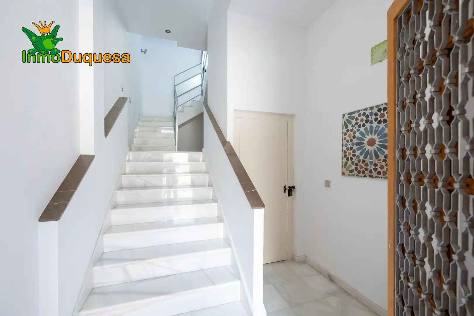 Inmuebles singulares con ascensor en venta en La Zubia Ciudad, imagen 8