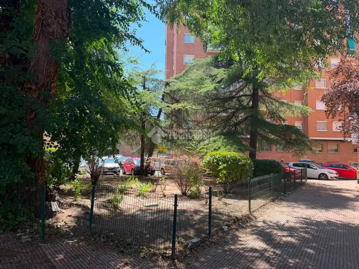 Vista exterior de Pis en venda en Alcalá de Henares