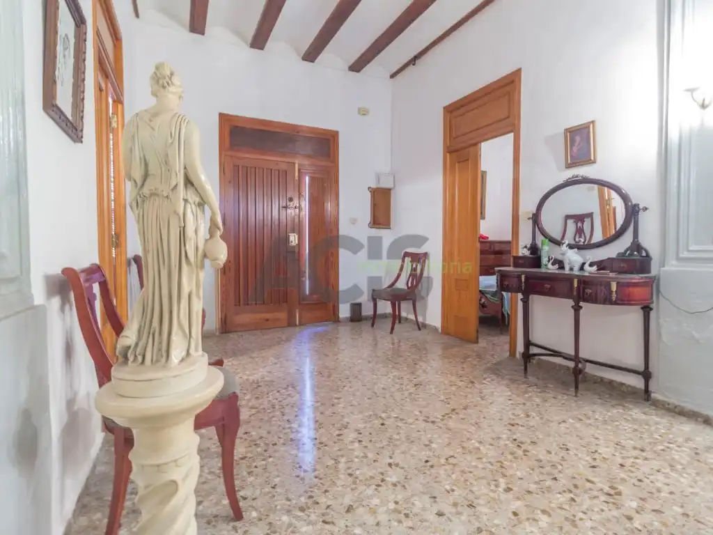 Casa o chalet en venta en L'Alcúdia con Terraza y Balcón