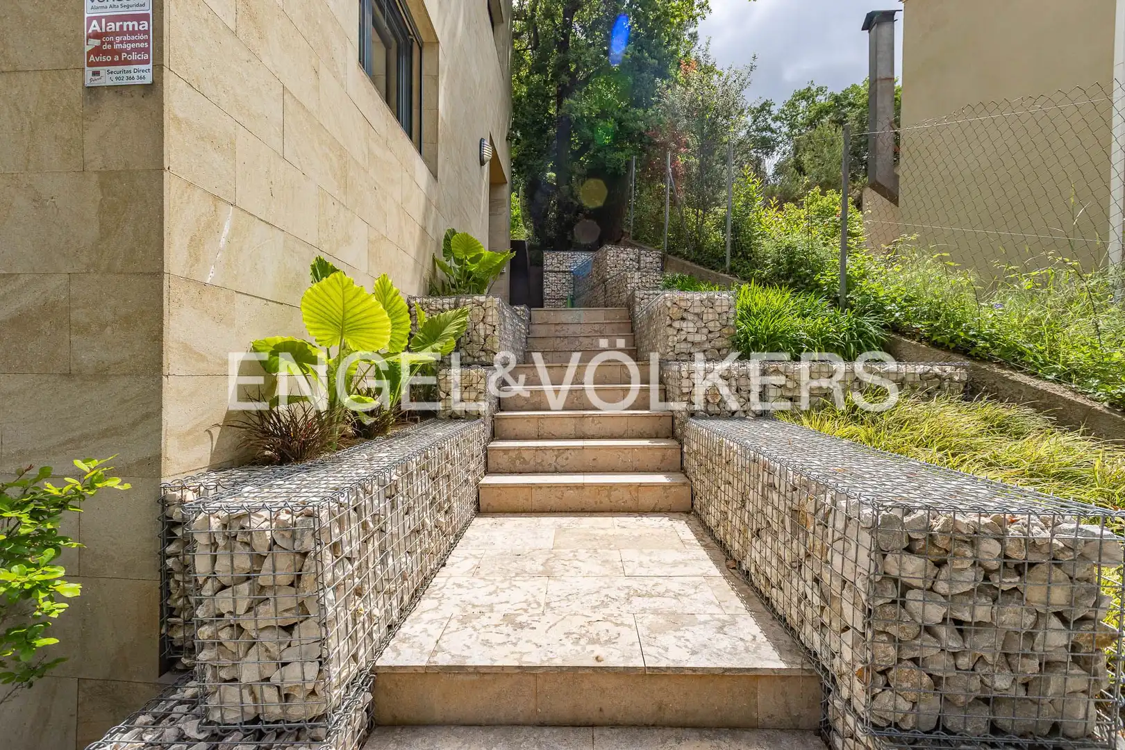 Terraza de Casa o chalet en venta en Matadepera con Aire acondicionado, Calefacción y Jardín privado