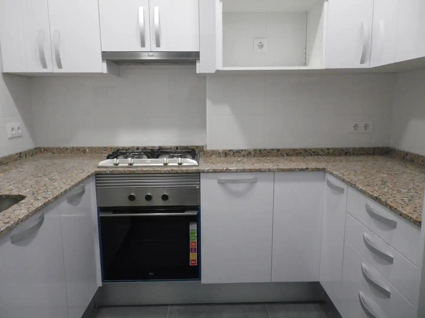 Cocina de Edificio en venta en Barcelona