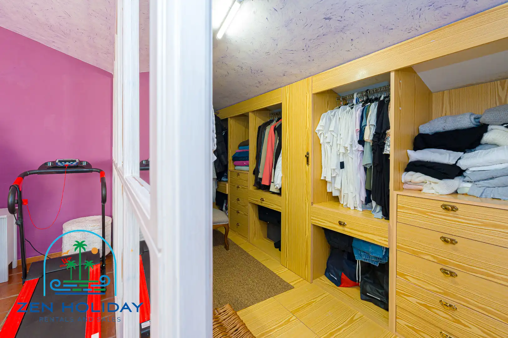 Habitación de Casa adosada en venta en Busot con Aire acondicionado, Calefacción y Jardín privado