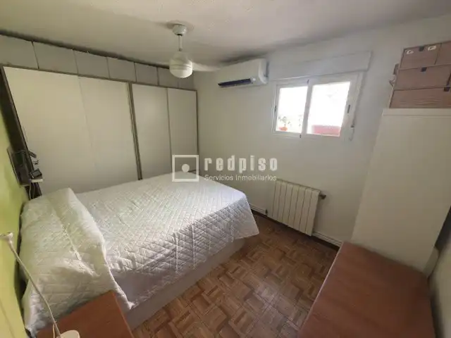 Habitación de Piso en venta en Madrid con Terraza