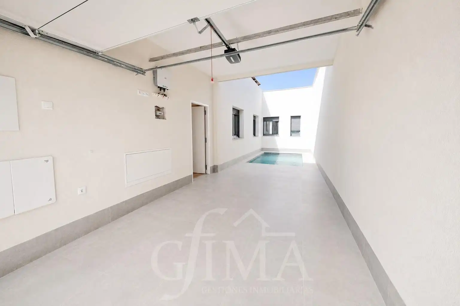 Vista exterior de Casa o chalet en venta en Tomelloso con Calefacción y Piscina
