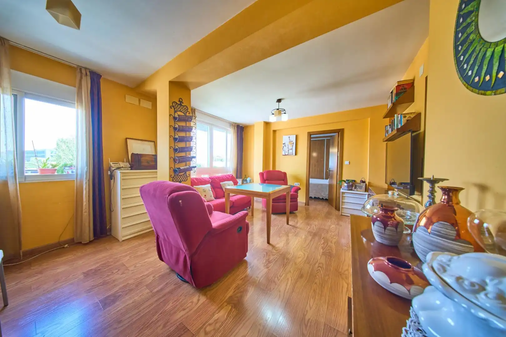 Sala d'estar de Pis en venda en Granada amb Aire condicionat