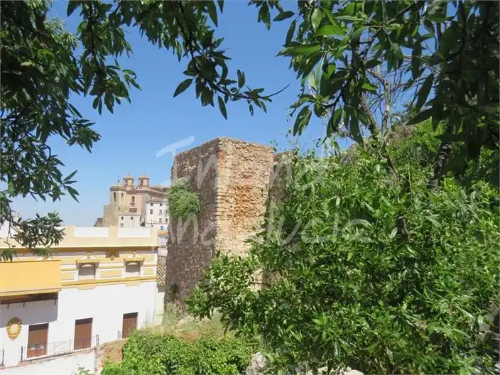 Casa adosada en venta en Martos con Aire acondicionado, Trastero y Piscina