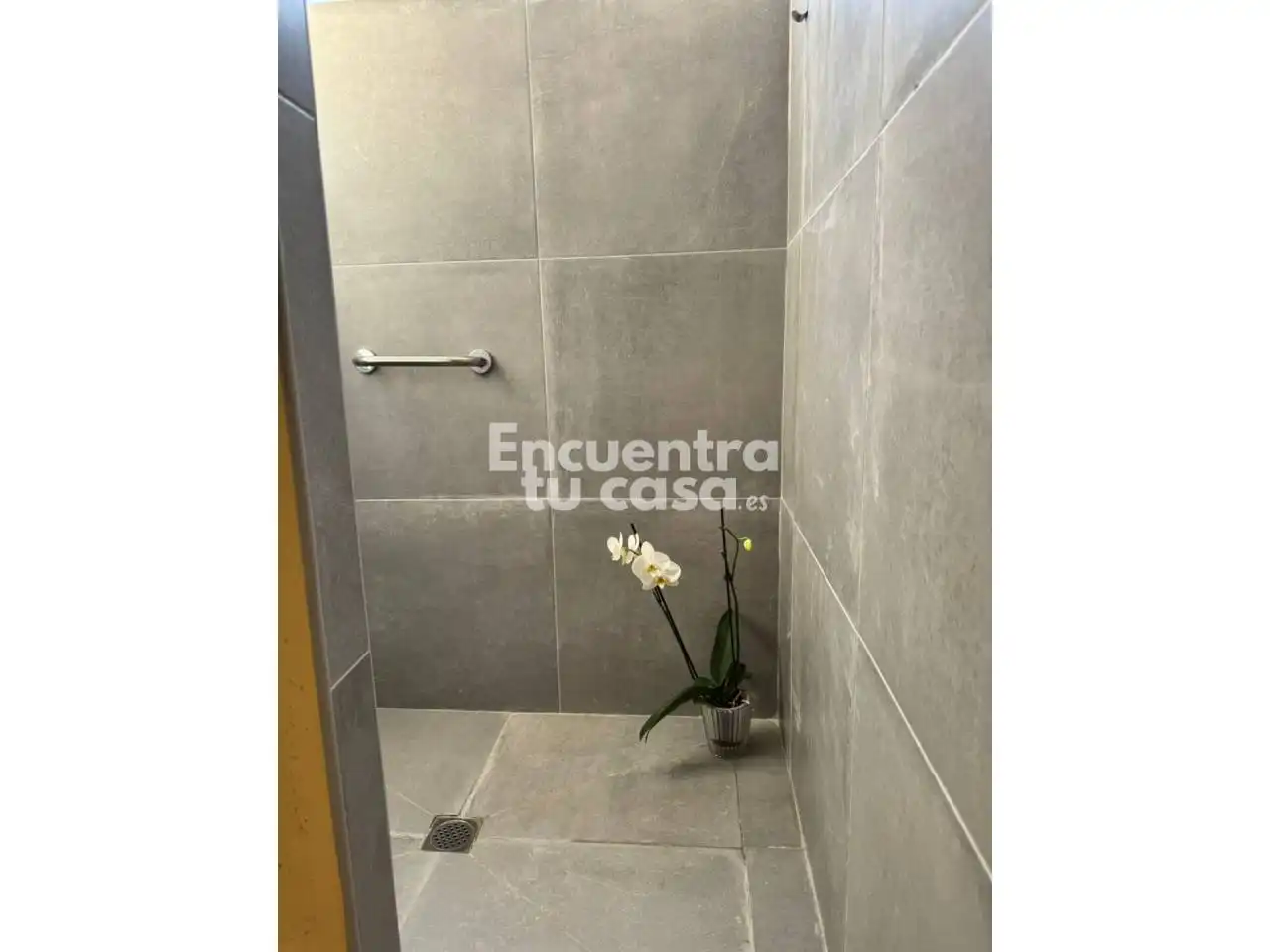 Baño de Casa adosada de alquiler en Altea con Aire acondicionado, Calefacción y Jardín privado
