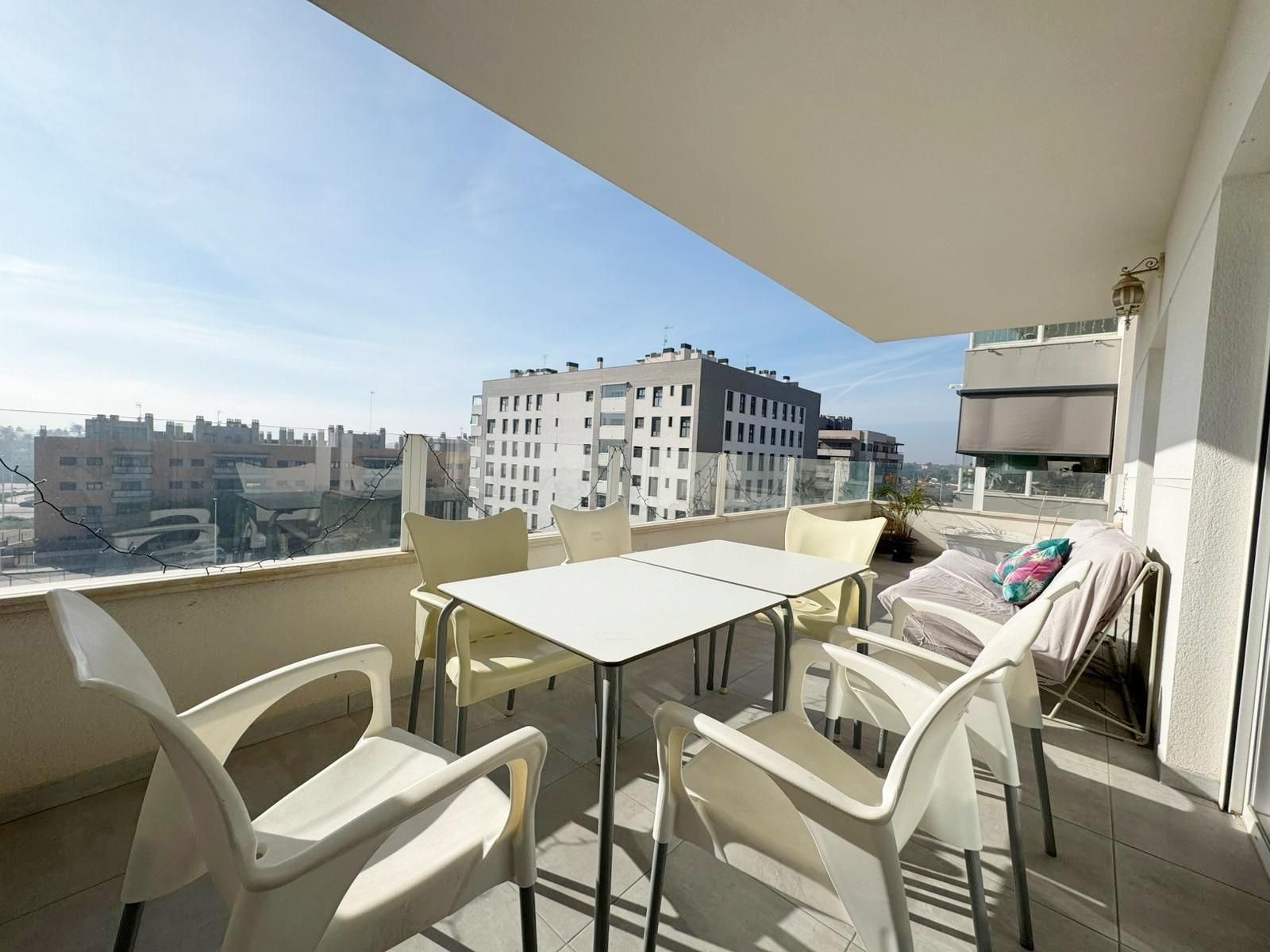 Terrassa de Pis de lloguer en Elche / Elx amb Parquet, Terrassa i Moblat