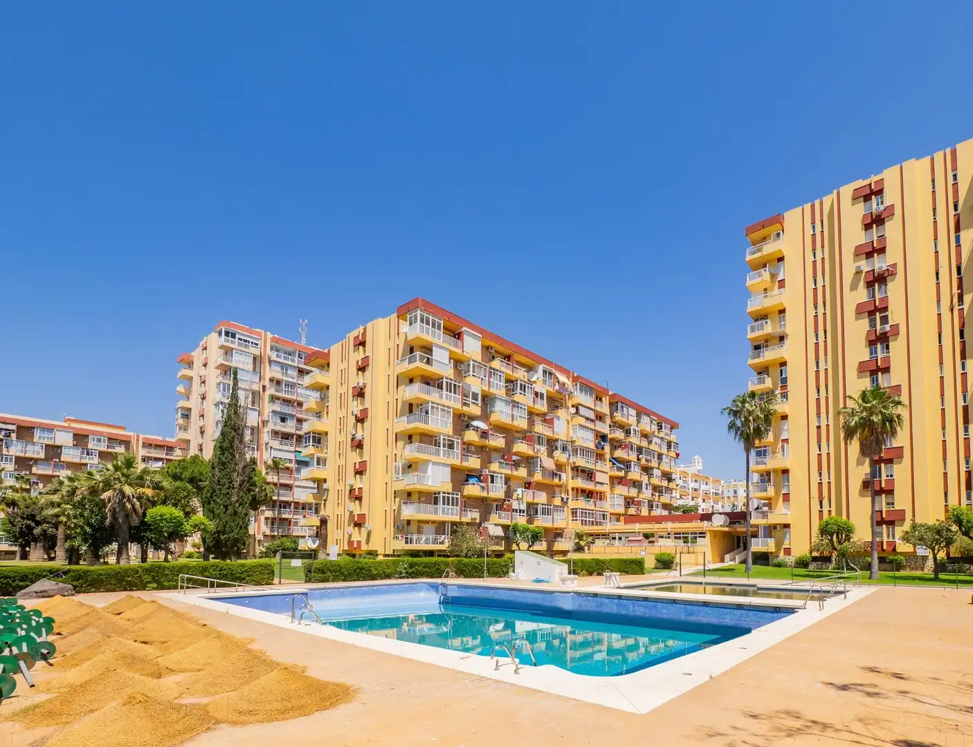 Vista exterior de Estudio en venta en Benalmádena con Aire acondicionado, Jardín privado y Amueblado