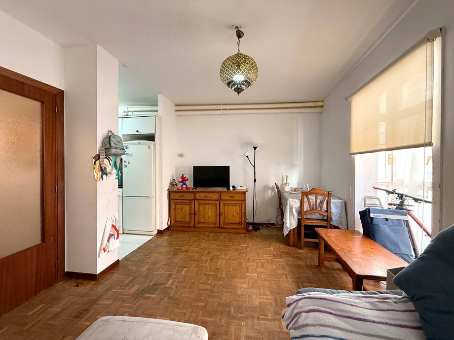 Sala d'estar de Pis en venda en Vitoria - Gasteiz amb Calefacció, Parquet i Traster