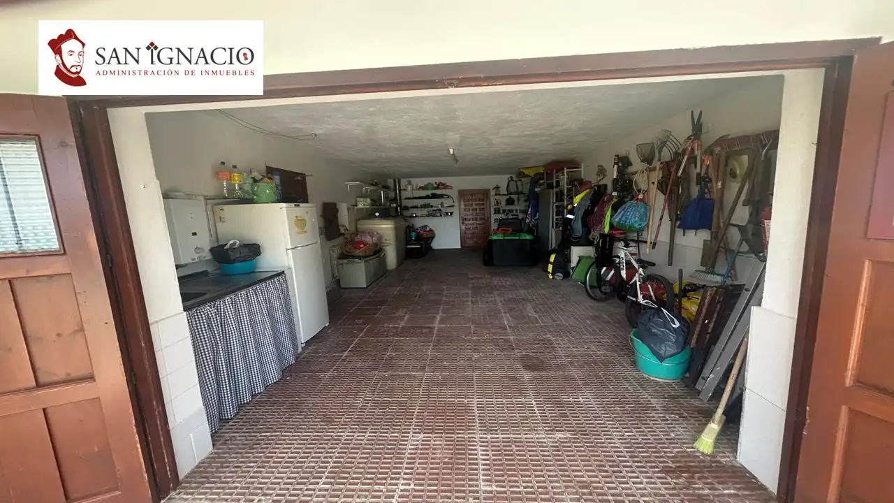 Casa o xalet en venda en Merindad de Montija amb Calefacció, Jardí privat i Moblat