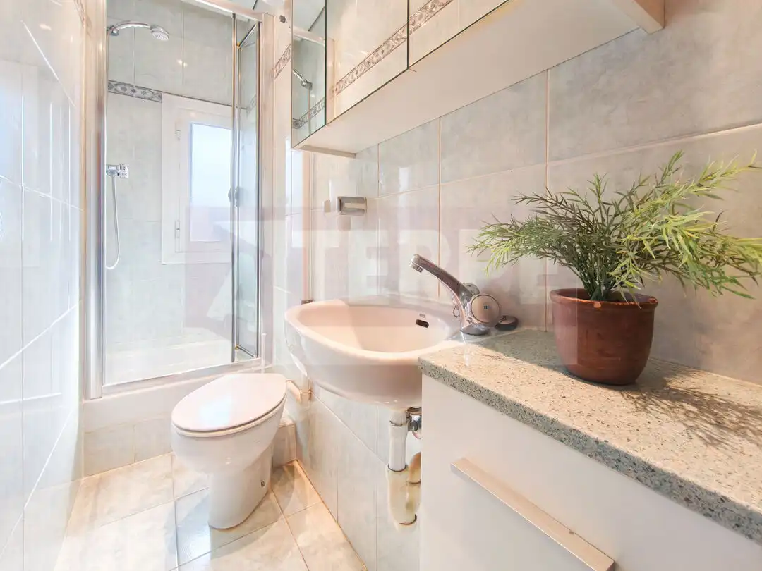 Bathroom of Flat for sale in Errenteria  with Furnished and Balcony