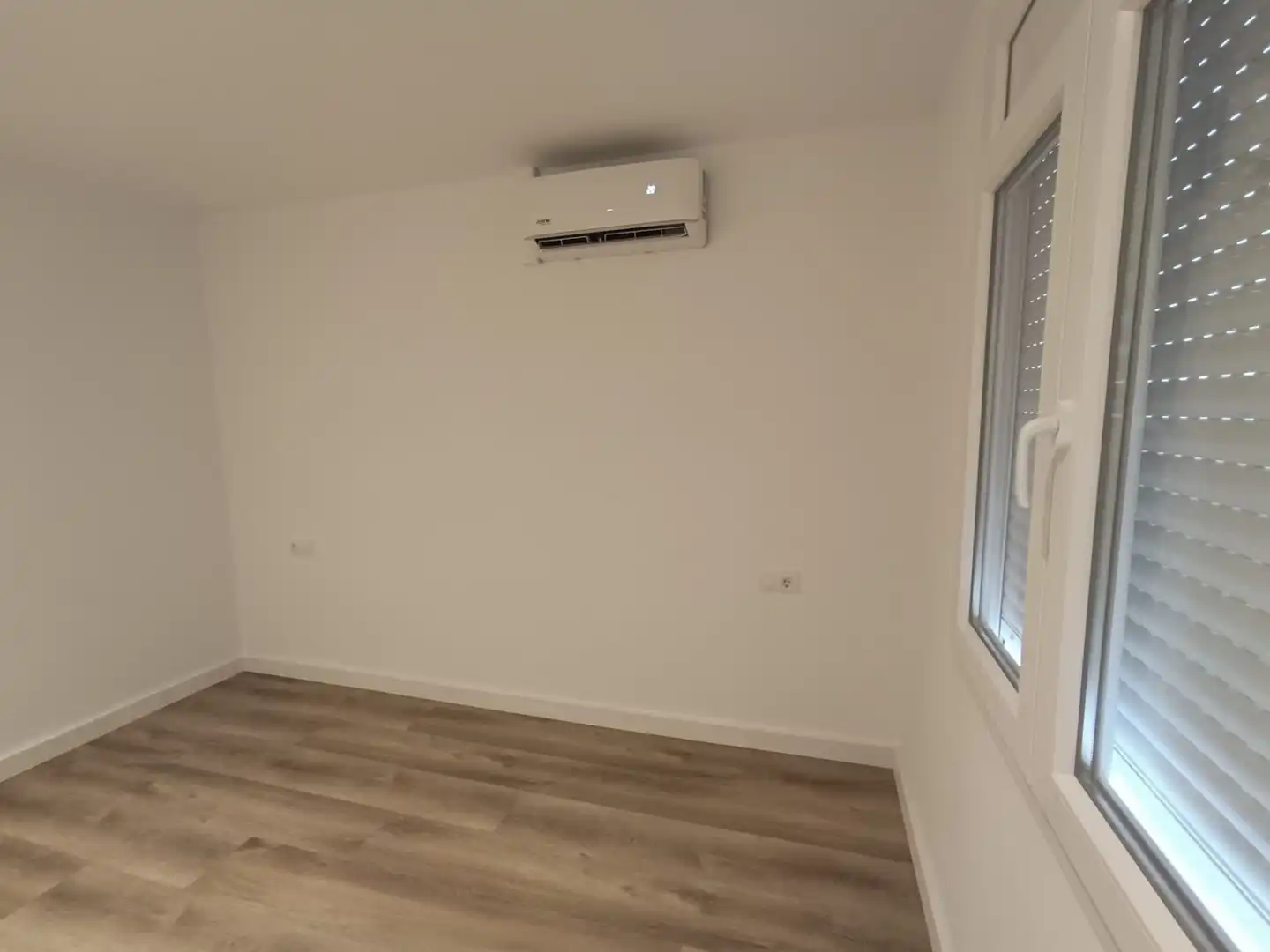 Flat for rent in RIU TERRI, Eixample Sud – Migdia