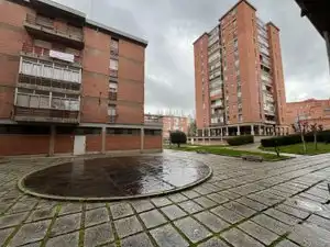 Vista exterior de Local en venda en Valladolid amb Moblat