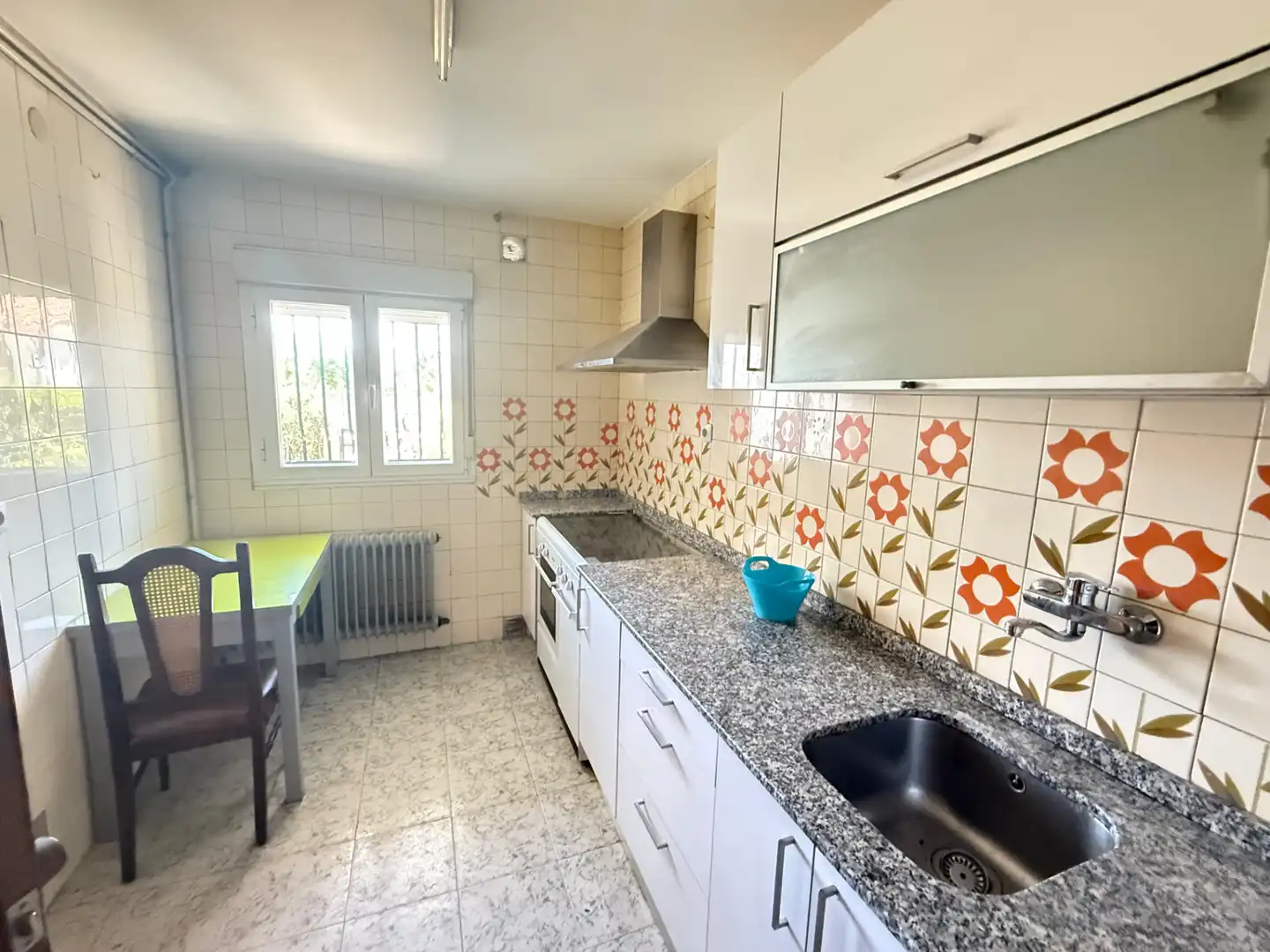 Cocina de Casa adosada en venta en Boñar con Calefacción, Jardín privado y Parquet