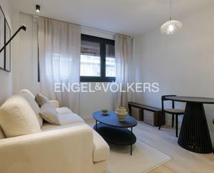 Living room of Apartment to rent in  Madrid Capital  with Air Conditioner, Heating and Furnished