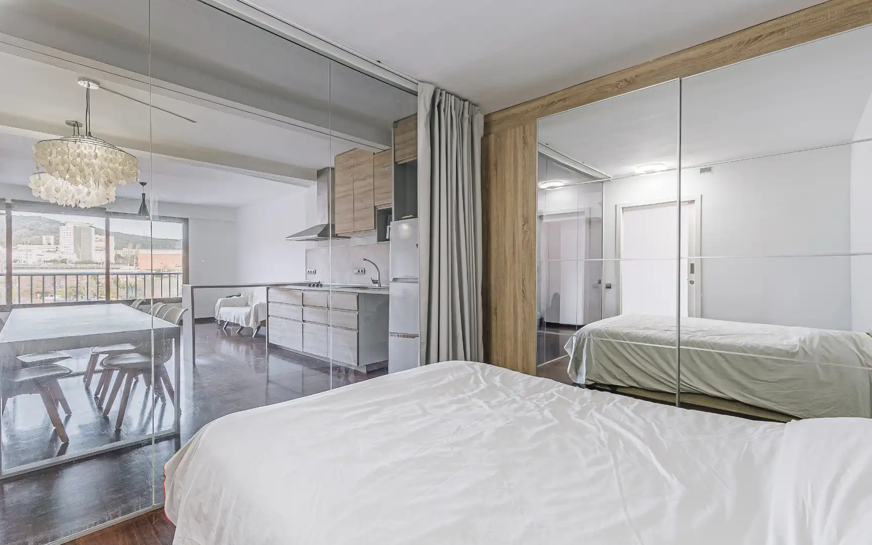 Schlafzimmer von Wohnung zum Verkauf in Barcelona mit Klimaanlage, Heizung und Möbliert