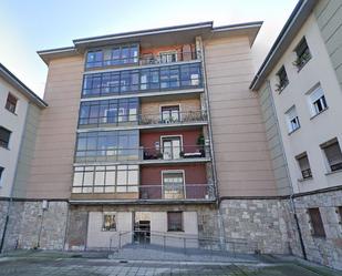 Vista exterior de Pis en venda en Oviedo 