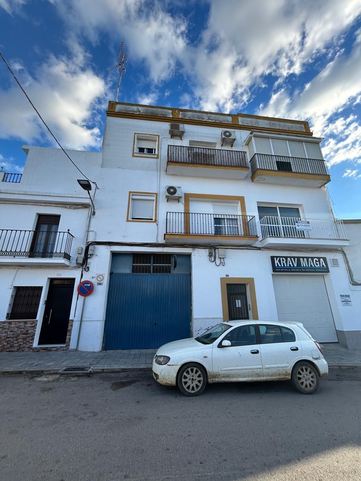 Vista exterior de Pis en venda en Utrera
