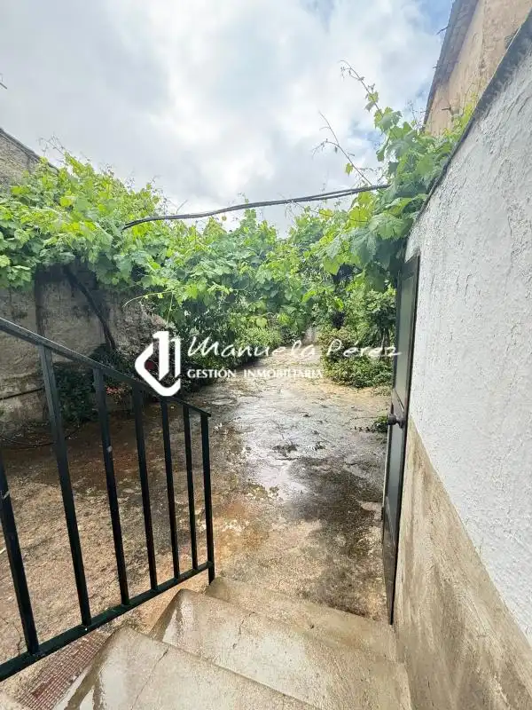 Casa o xalet en venda en Sierra de Fuentes amb Traster