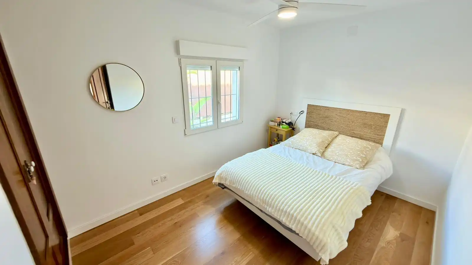 Bedroom of Houses for sale in El Campello  with Air Conditioner, Terrace and Swimming Pool