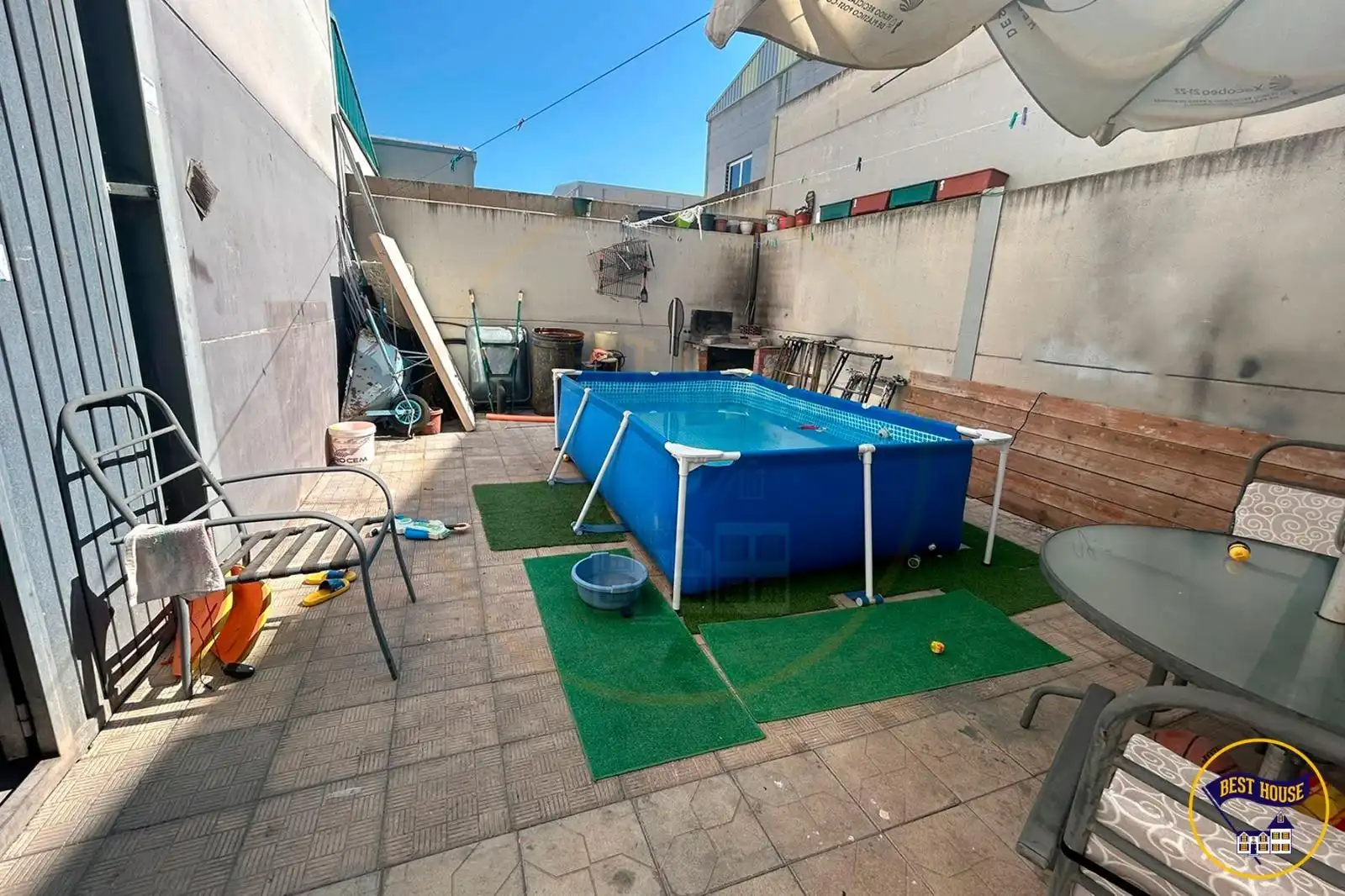Piscina de Nau industrial en venda en Cuenca