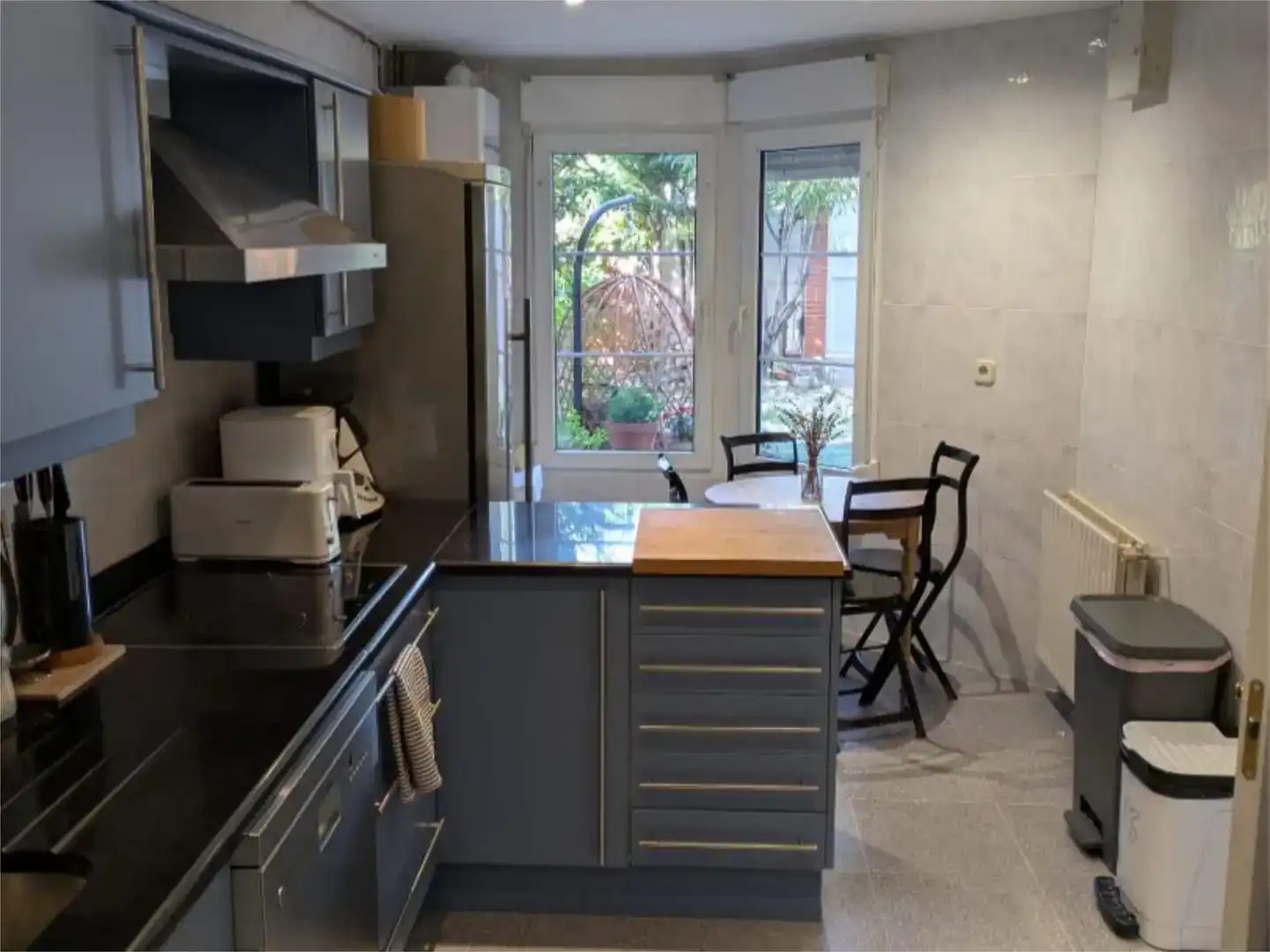Cocina de Casa o chalet de alquiler en Galapagar con Aire acondicionado, Jardín privado y Parquet