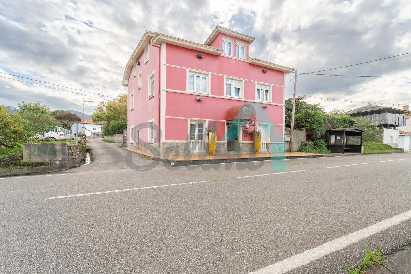 Exterior view of House or chalet for sale in Cudillero  with Heating, Private garden and Parquet flooring