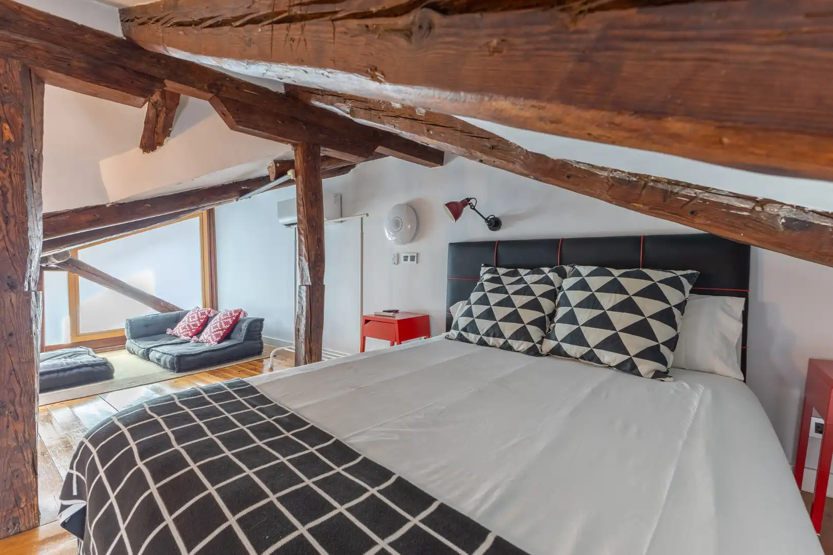 Habitación de Ático de alquiler en Madrid con Aire acondicionado, Calefacción y Parquet