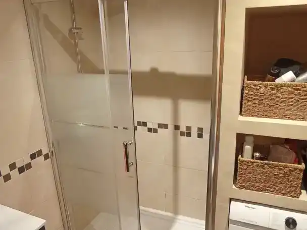 Badezimmer von Wohnungen zur Miete in Roquetas de Mar