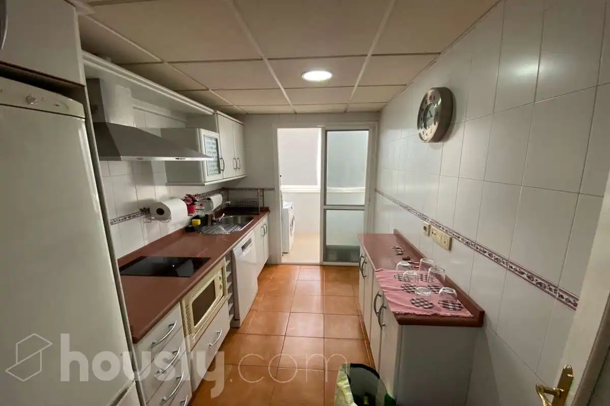 Küche von Wohnung zur Miete in Sevilla mit Klimaanlage, Heizung und Terrasse