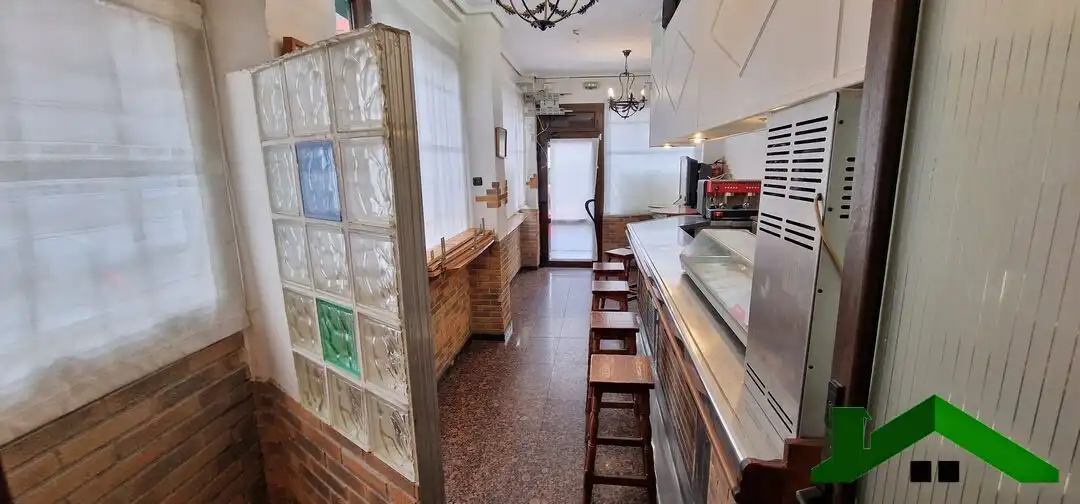 Kitchen of Commercial properties for sale in Bilbao 